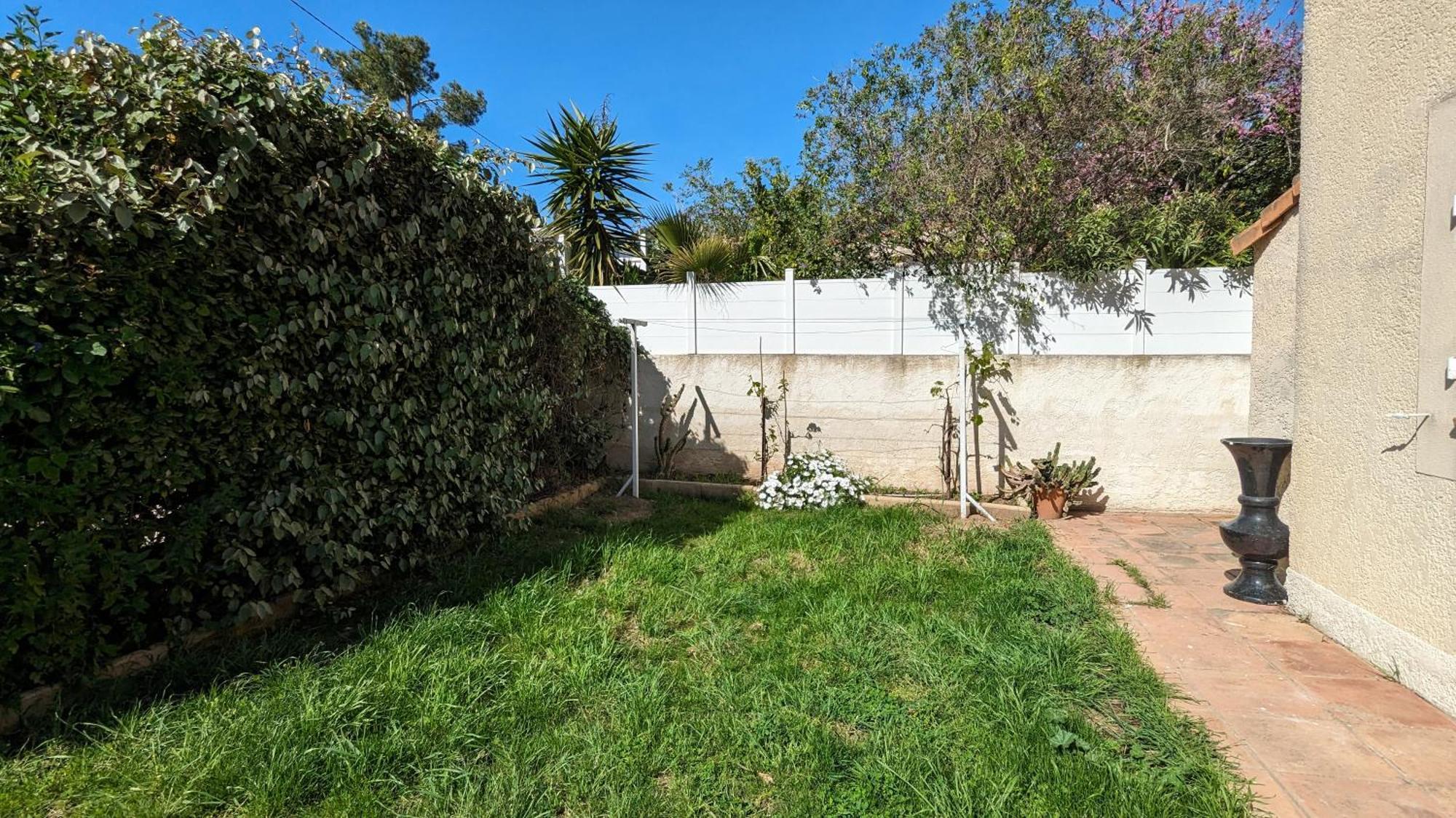 Maisonnette Kalis Calme Avec Climatisation Parking Jardin Cadre Campagne Plages A Pieds Bandol Exterior foto