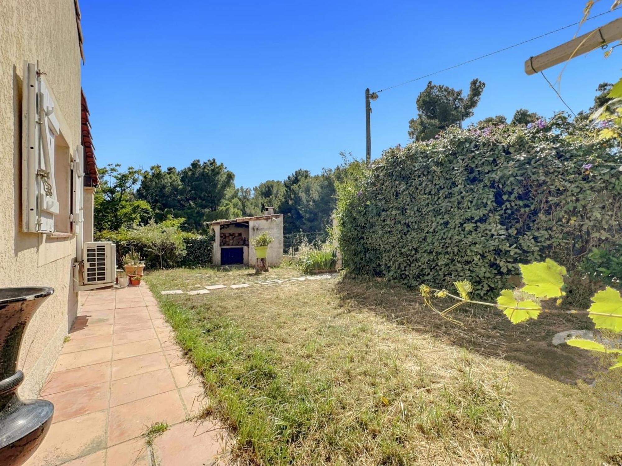 Maisonnette Kalis Calme Avec Climatisation Parking Jardin Cadre Campagne Plages A Pieds Bandol Exterior foto